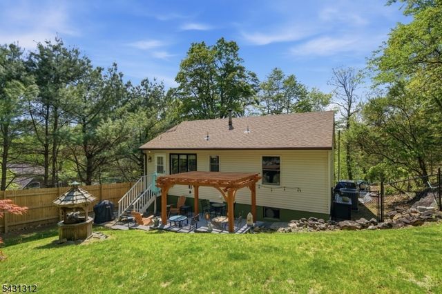 414 Macopin Rd, West Milford Twp., NJ 07480