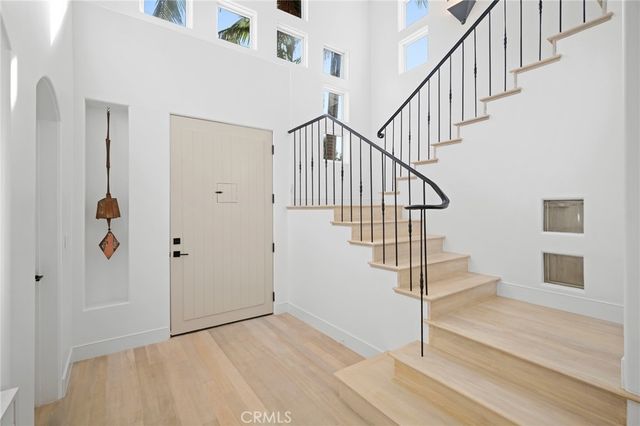 1040 Hillcroft Road, Glendale, CA 91207