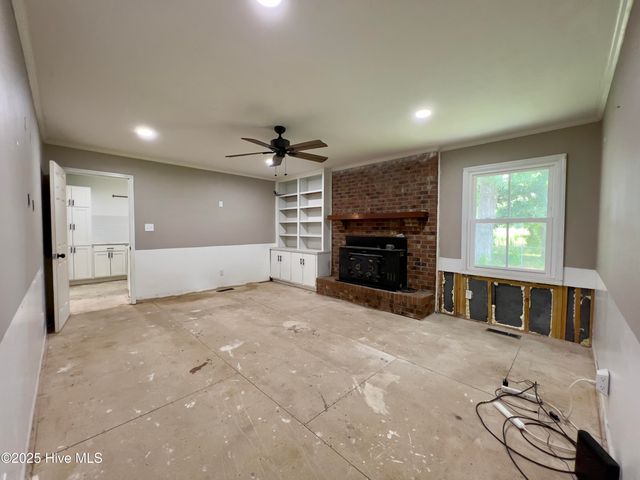 210 Briarwood Lane, New Bern, NC 28560
