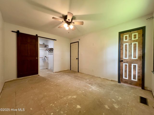 210 Briarwood Lane, New Bern, NC 28560