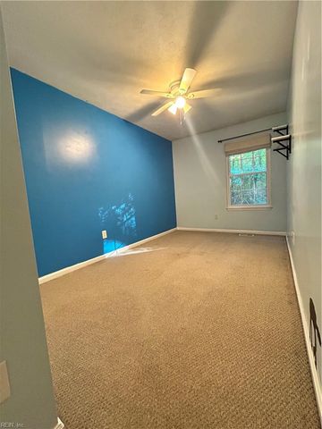 42 Otsego DR, Newport News, VA 23602