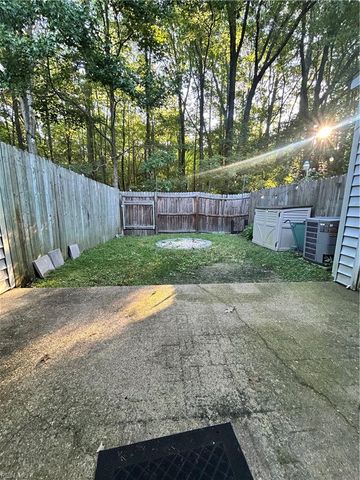 42 Otsego DR, Newport News, VA 23602