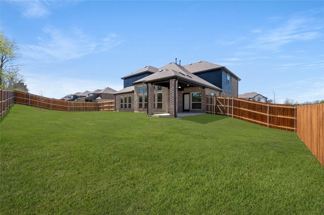 604 S Hidden Lakes Drive, Desoto, TX 75115