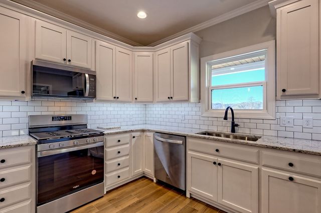 83 Mctyeire Drive, Young Harris, GA 30582