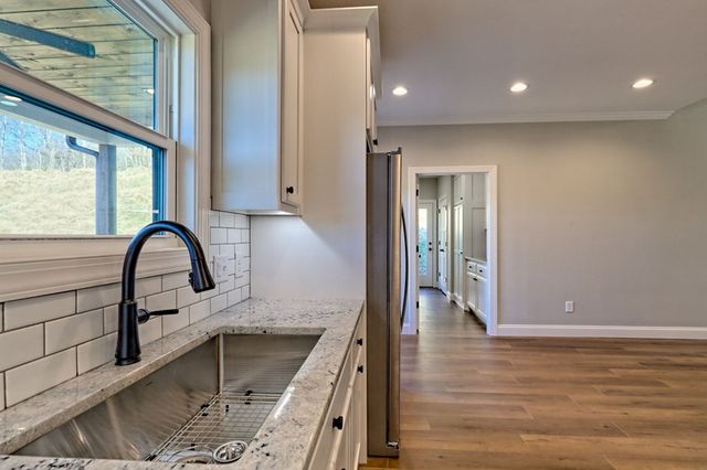 83 Mctyeire Drive, Young Harris, GA 30582