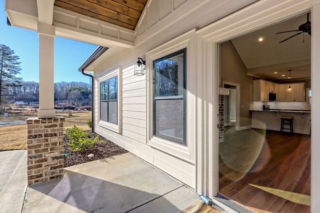 83 Mctyeire Drive, Young Harris, GA 30582