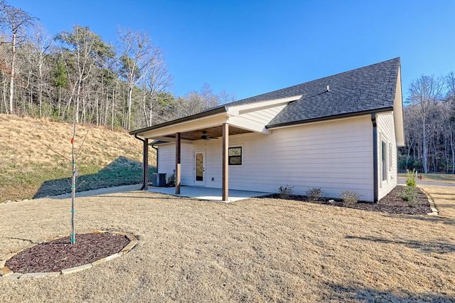 83 Mctyeire Drive, Young Harris, GA 30582