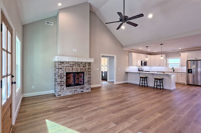 83 Mctyeire Drive, Young Harris, GA 30582