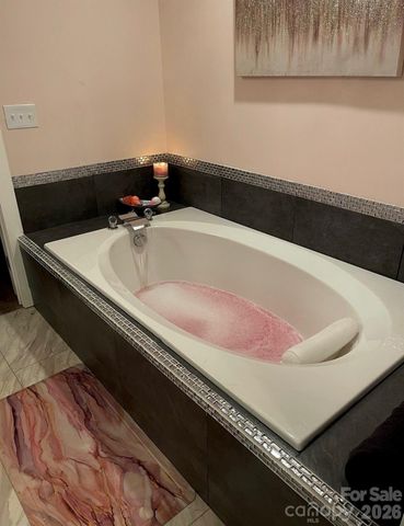 5111 Stockbridge Drive, Mount Holly, NC 28120