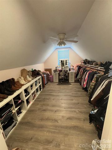 5111 Stockbridge Drive, Mount Holly, NC 28120