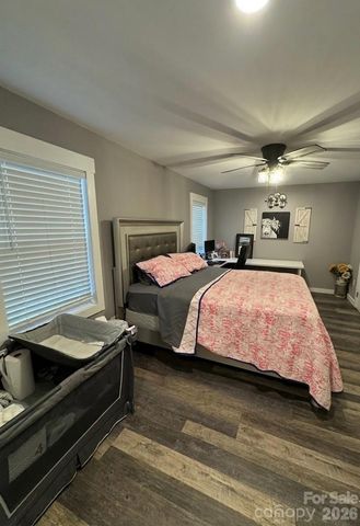 5111 Stockbridge Drive, Mount Holly, NC 28120