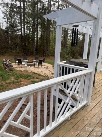 5111 Stockbridge Drive, Mount Holly, NC 28120
