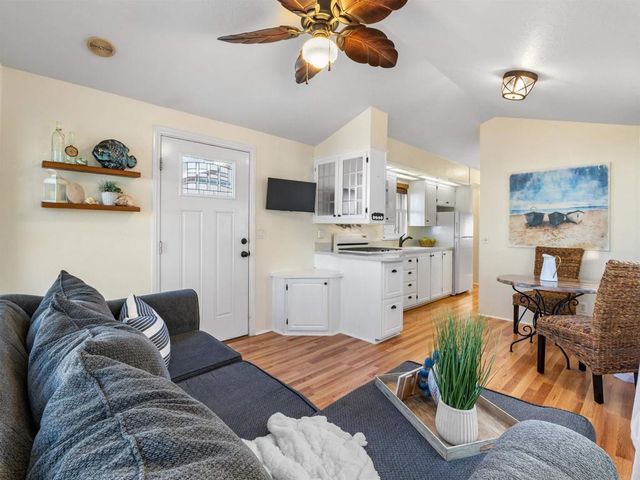 900 N Cleveland Street 68, Oceanside, CA 92054