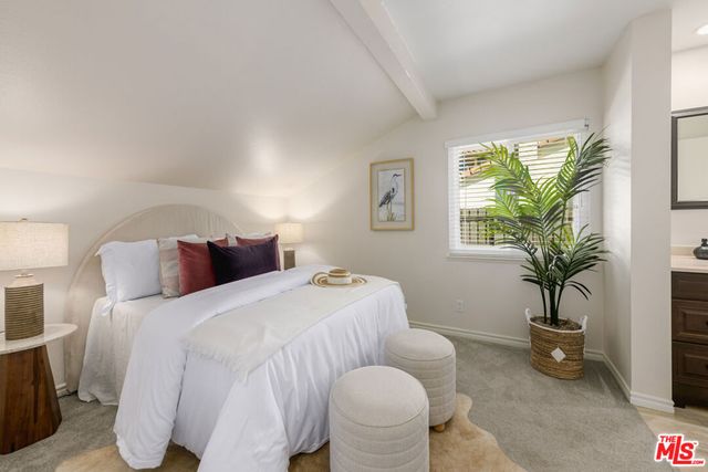 6652 Buttonwood Avenue, Oak Park, CA 91377