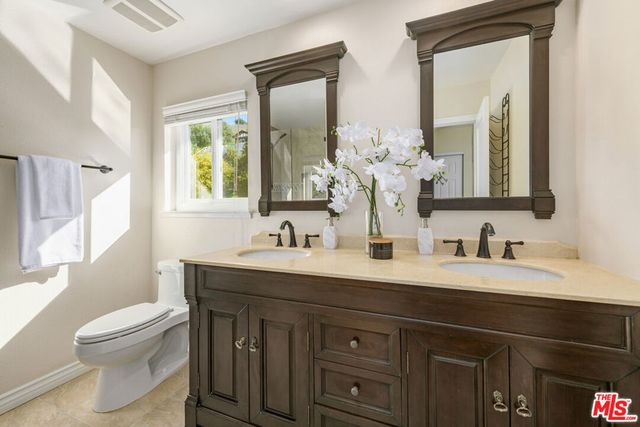 6652 Buttonwood Avenue, Oak Park, CA 91377