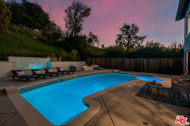 6652 Buttonwood Avenue, Oak Park, CA 91377