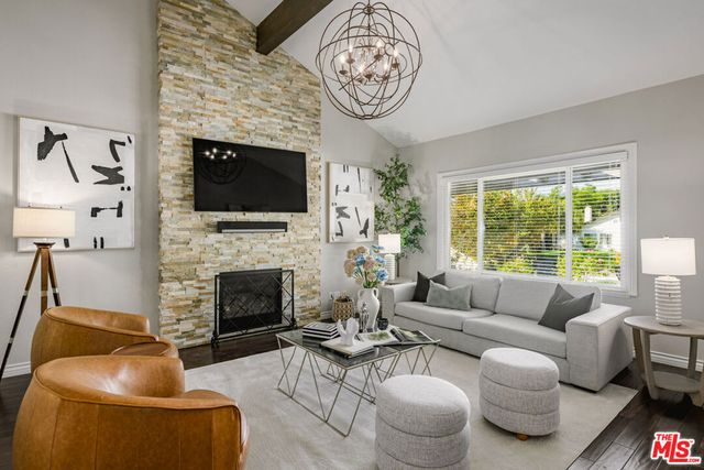 6652 Buttonwood Avenue, Oak Park, CA 91377