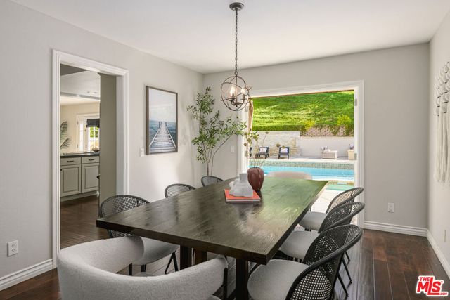 6652 Buttonwood Avenue, Oak Park, CA 91377