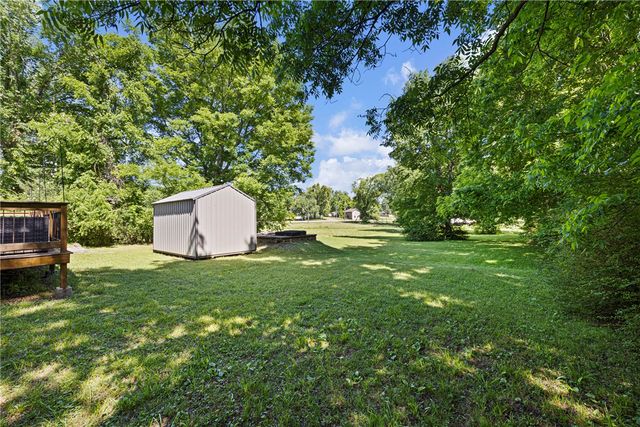 102 S Seminary Street, Lamar, AR 72846