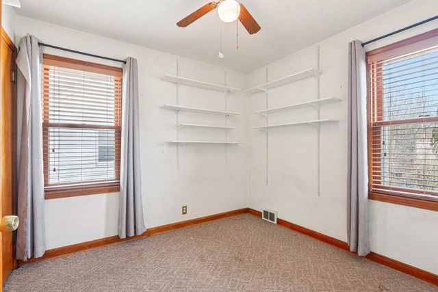 1308 E Tripoli AVENUE, Milwaukee, WI 53207