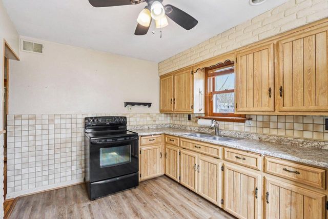 1308 E Tripoli AVENUE, Milwaukee, WI 53207