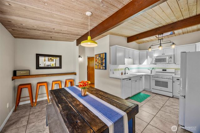 8989 NE Nevada Street, Bremerton, WA 98311