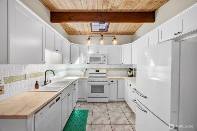 8989 NE Nevada Street, Bremerton, WA 98311