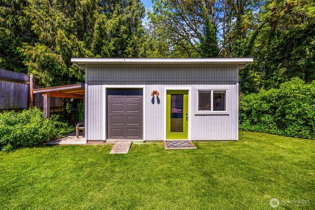 8989 NE Nevada Street, Bremerton, WA 98311