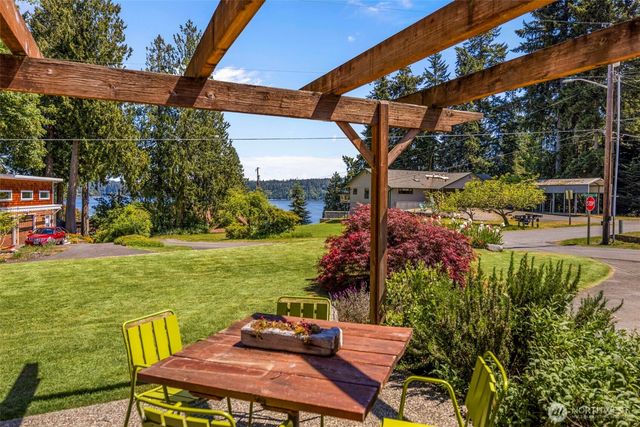 8989 NE Nevada Street, Bremerton, WA 98311