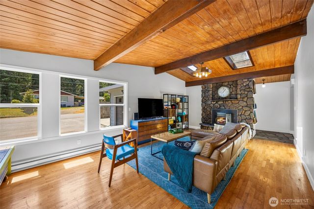 8989 NE Nevada Street, Bremerton, WA 98311