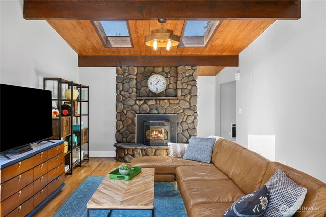 8989 NE Nevada Street, Bremerton, WA 98311