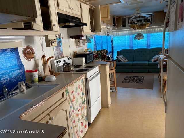 714 Horizon Lane 317, Melbourne Beach, FL 32951