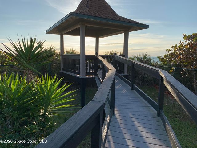 714 Horizon Lane 317, Melbourne Beach, FL 32951