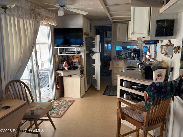 714 Horizon Lane 317, Melbourne Beach, FL 32951
