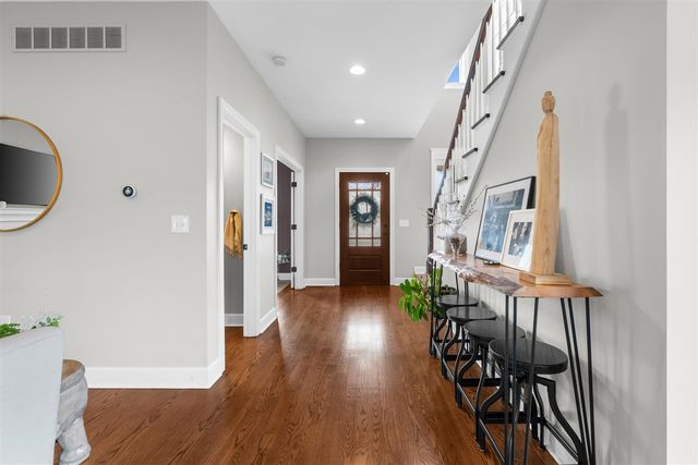 819 Irving Avenue, Royal Oak, MI 48067