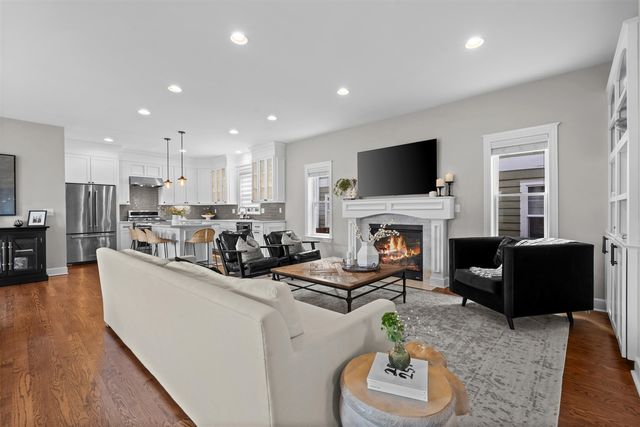 819 Irving Avenue, Royal Oak, MI 48067