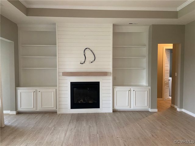 1900 Galley Pl, Chester, VA 23836