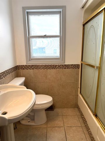 1962 GLENDALE Avenue, Erie, PA 16510