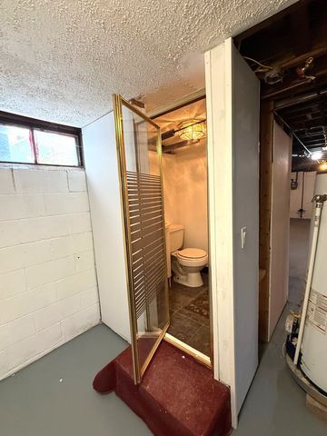 1962 GLENDALE Avenue, Erie, PA 16510