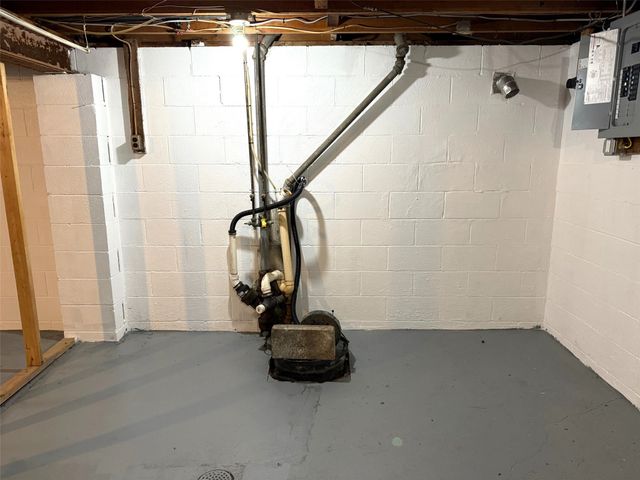 1962 GLENDALE Avenue, Erie, PA 16510