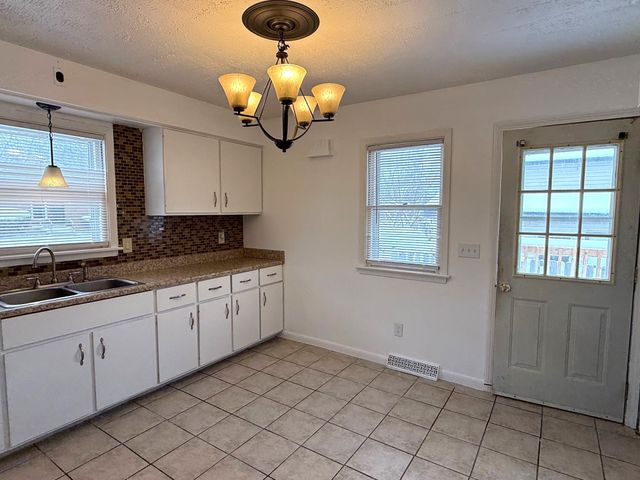 1962 GLENDALE Avenue, Erie, PA 16510