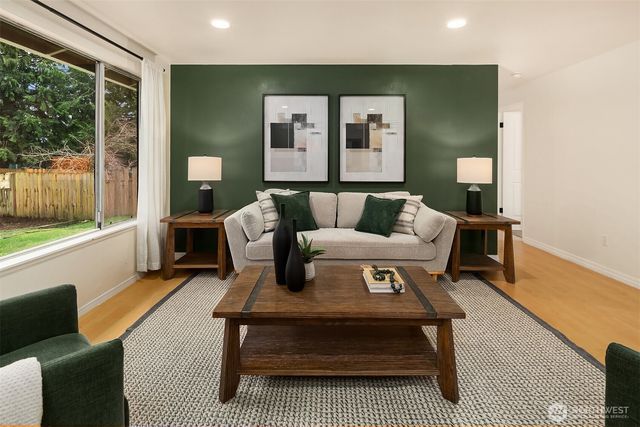 2527 120th Drive NE, Lake Stevens, WA 98258