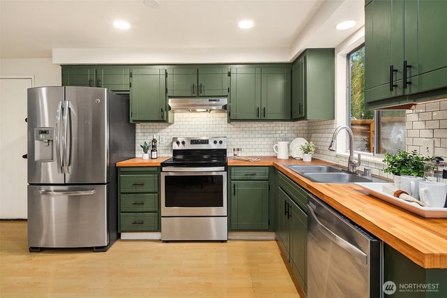 2527 120th Drive NE, Lake Stevens, WA 98258