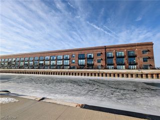 401 W SHORELINE Drive 338, Sandusky, OH 44870