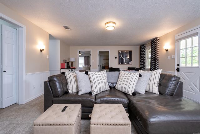 906 N Polk Street, Little Rock, AR 72205