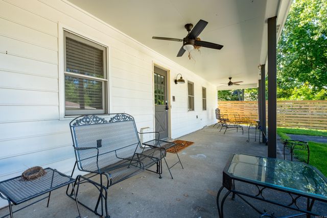 906 N Polk Street, Little Rock, AR 72205