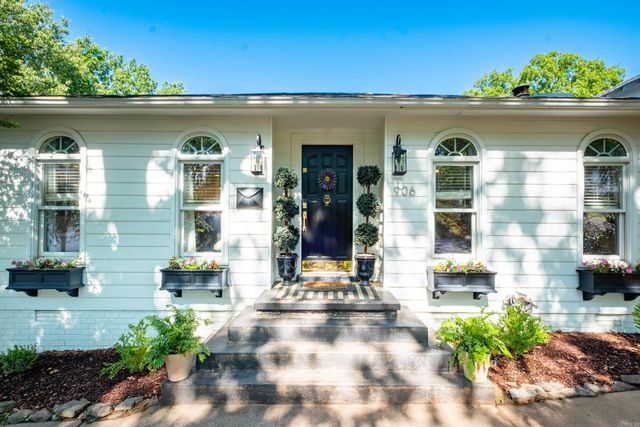 906 N Polk Street, Little Rock, AR 72205