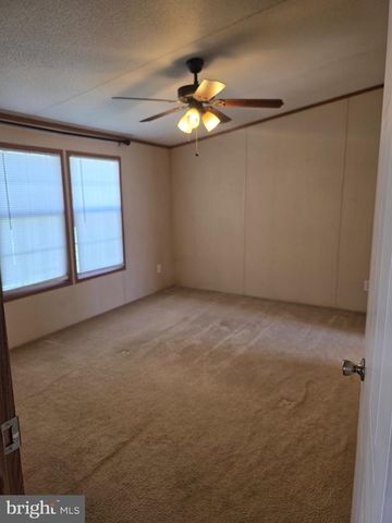 203 HOUSTON DR, Grantville, PA 17028
