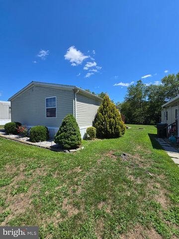 203 HOUSTON DR, Grantville, PA 17028