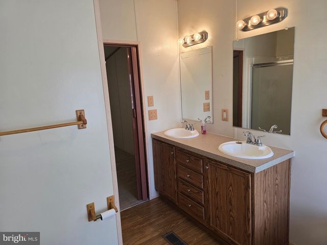 203 HOUSTON DR, Grantville, PA 17028